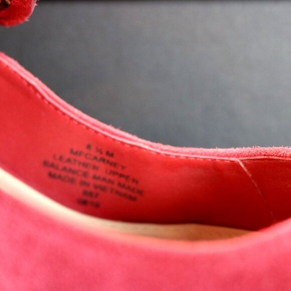 Wine Color Suede Heels by Mark Fisher, Carney Pumps.  8.5 M.  3" Block Heels - Picture 5 of 13